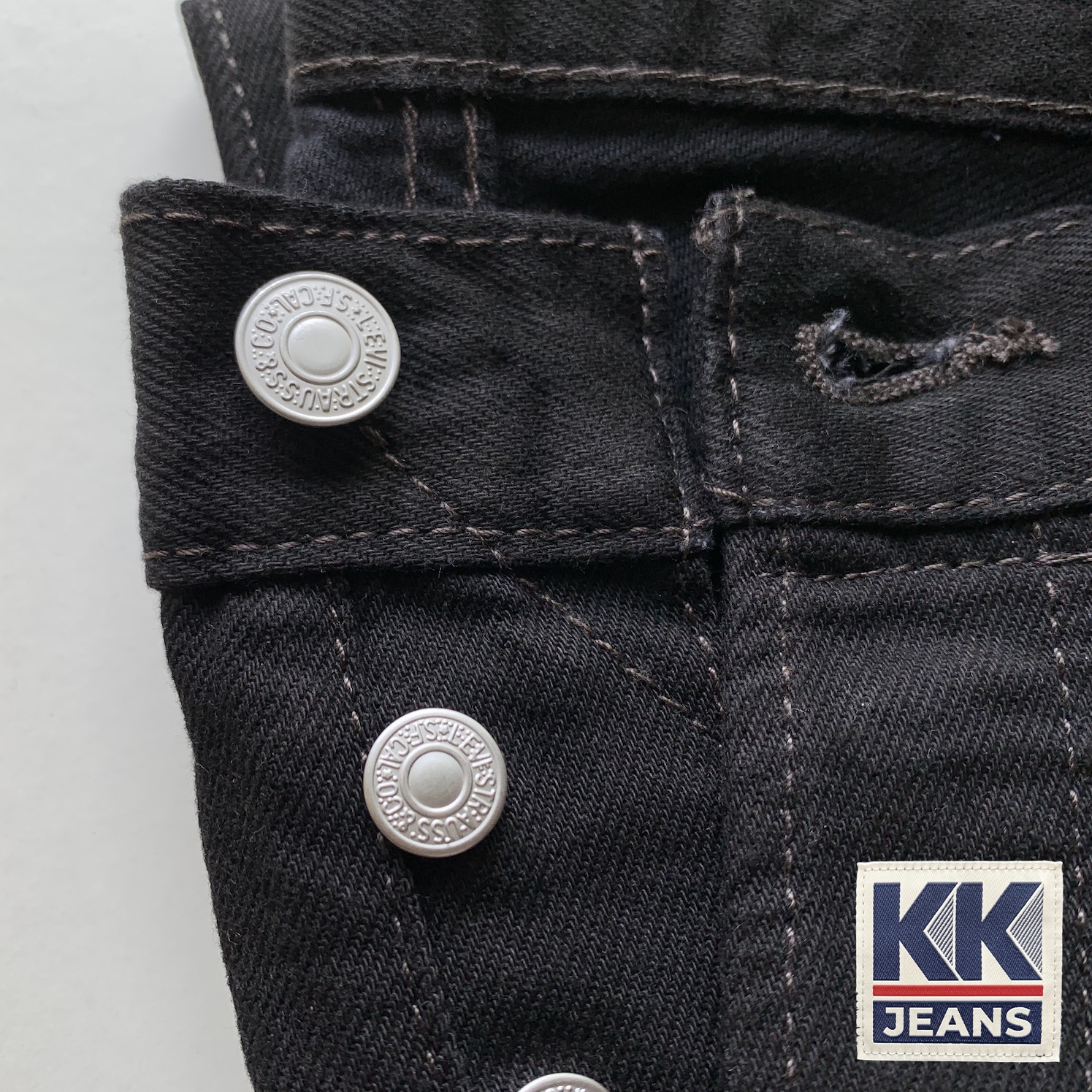กางเกงยีนส์ Levi's 501 SuperBlack สีดำ Made in Egypt ของแท้ 100% 12